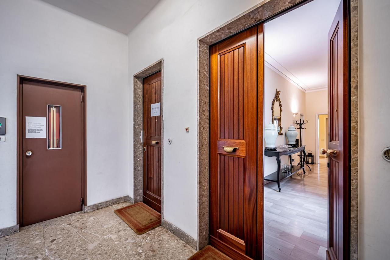 Yid D'Azeglio Luxury Apartment With Parking 피렌체 외부 사진