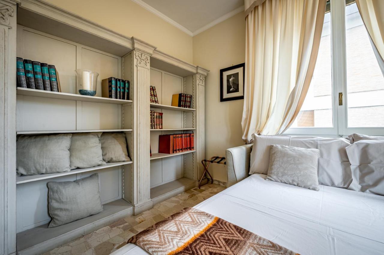 Yid D'Azeglio Luxury Apartment With Parking 피렌체 외부 사진